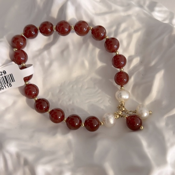 Onyx with Pearl Bracelet - Picture 2 of 5